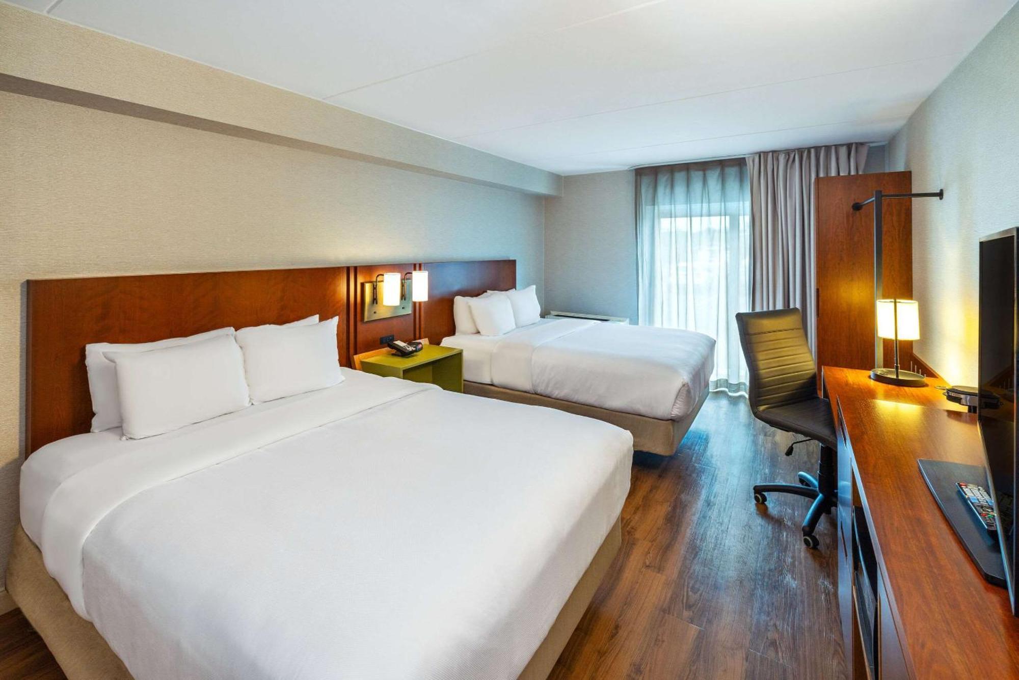 Comfort Inn Шарлоттаун Экстерьер фото