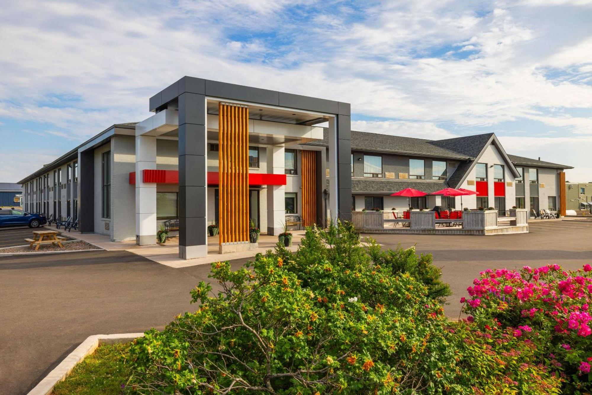 Comfort Inn Шарлоттаун Экстерьер фото